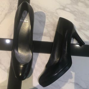 Stuart Weitzman Black Leather Round Toe Pumps